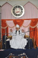 Moharram ul-Haraam: Saiyedna saheb (tus) delivering Bayaan-e-Husaini